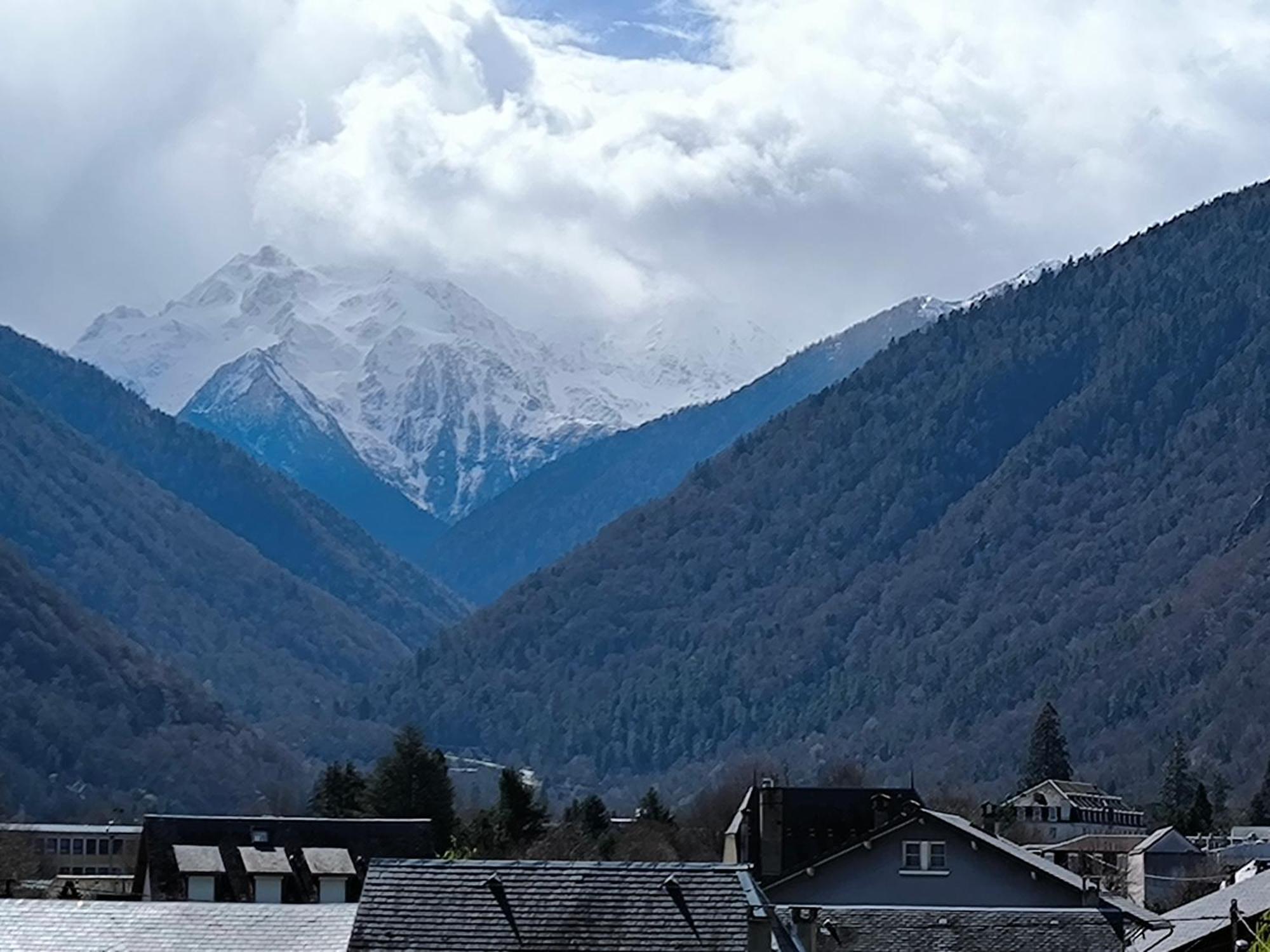 Appartement Vert Tendre Face A La Montagne Bagnères-de-Luchon Exteriér fotografie
